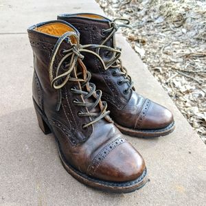 Frye Sabrina Brogue Western Lace Up Boots